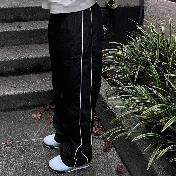 Factory Oem Wholesale Lightweight Nylon Sports Pants Men Custom Piping Design Solid Color Plain Track Pants