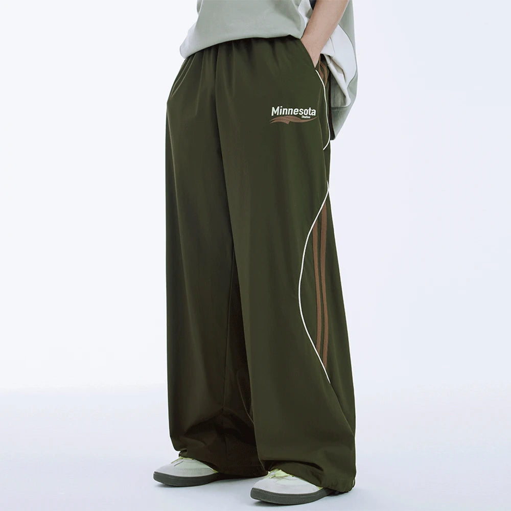 Wholesale New Trend Relaxed Fit Unisex High Street Sportswear Pants Custom Logo Printed Men Baggy Wide Leg Track Pants