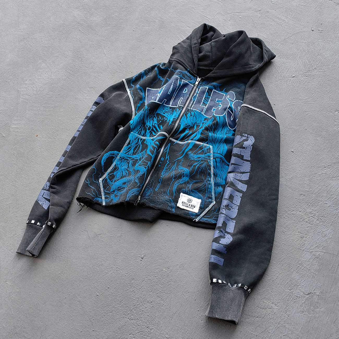 Distressed Zip Up Hoodie - FEARLESS Skull Print Vintage Streetwear