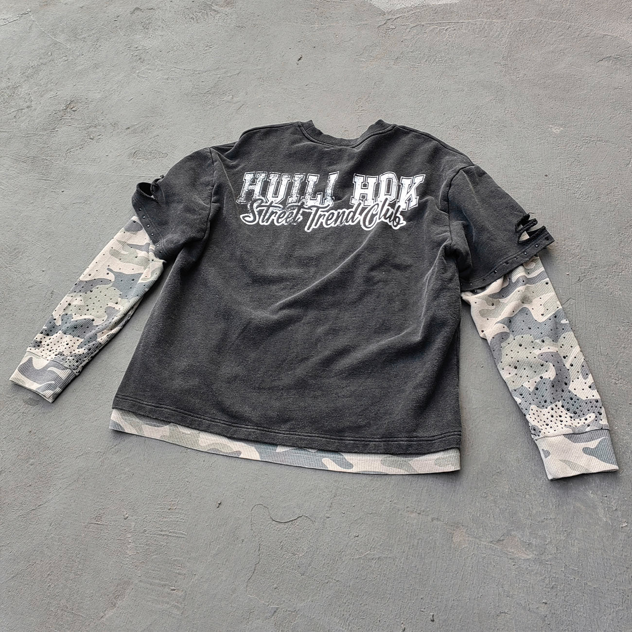 Camo Layered Crewneck - FEARLESS 03 Print Studded Rhinestone Distressed Sweatshirt