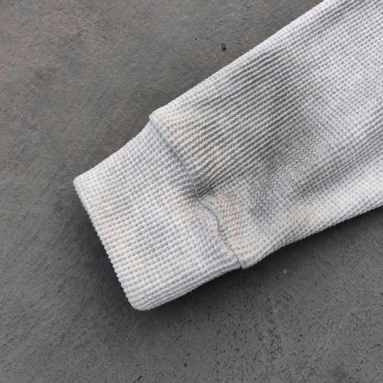 Fake Two-Piece Zip Up Hoodie - Gray Gradient Waffle Sleeve Ripped Y2K Streetwear