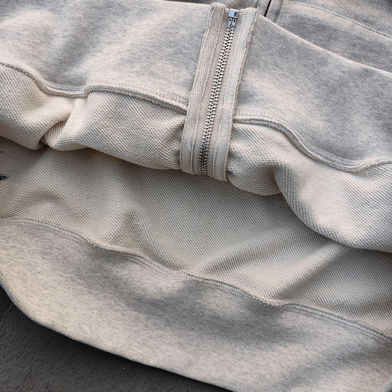 Fake Two-Piece Zip Up Hoodie - Gray Gradient Waffle Sleeve Ripped Y2K Streetwear