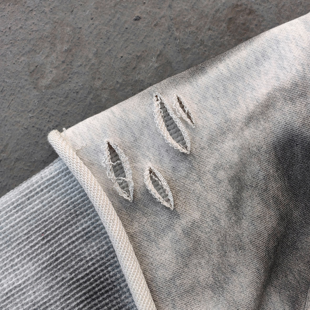 Fake Two-Piece Zip Up Hoodie - Gray Gradient Waffle Sleeve Ripped Y2K Streetwear