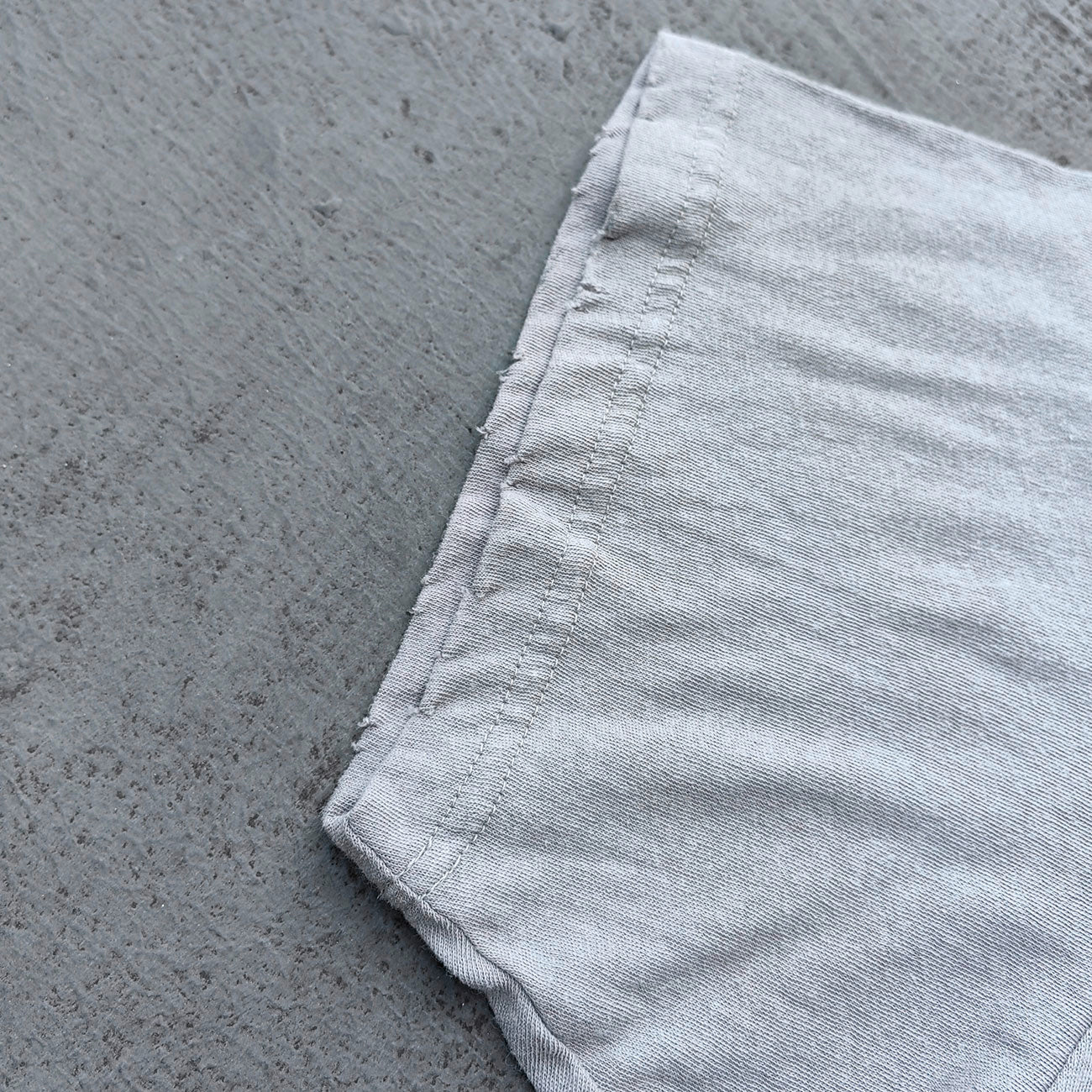 HUILI HDK Graphic Tee - Light Gray Dirty Wash Vintage Magazine Collage Print Distressed Ripped Raw Hem Y2K Streetwear