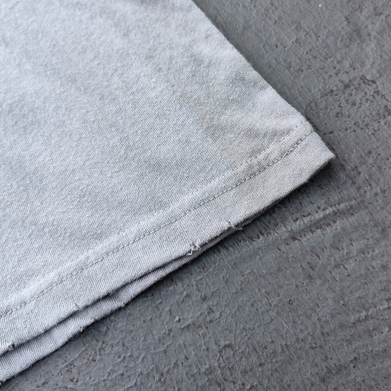 HUILI HDK Graphic Tee - Light Gray Dirty Wash Vintage Magazine Collage Print Distressed Ripped Raw Hem Y2K Streetwear