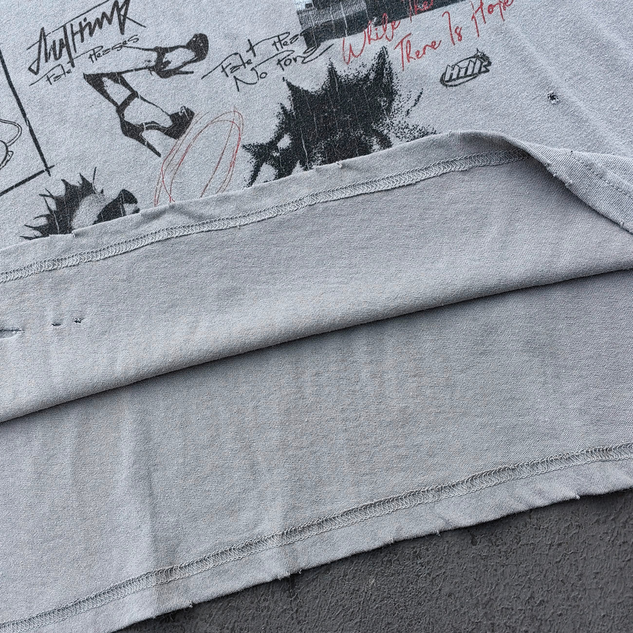 HUILI HDK Graphic Tee - Light Gray Dirty Wash Vintage Magazine Collage Print Distressed Ripped Raw Hem Y2K Streetwear