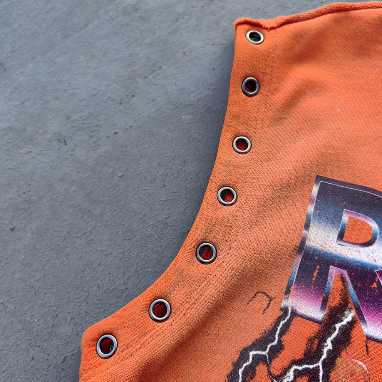 Studded Sleeveless Graphic Tee - Skull Rebel Print Y2K Rock Streetwear