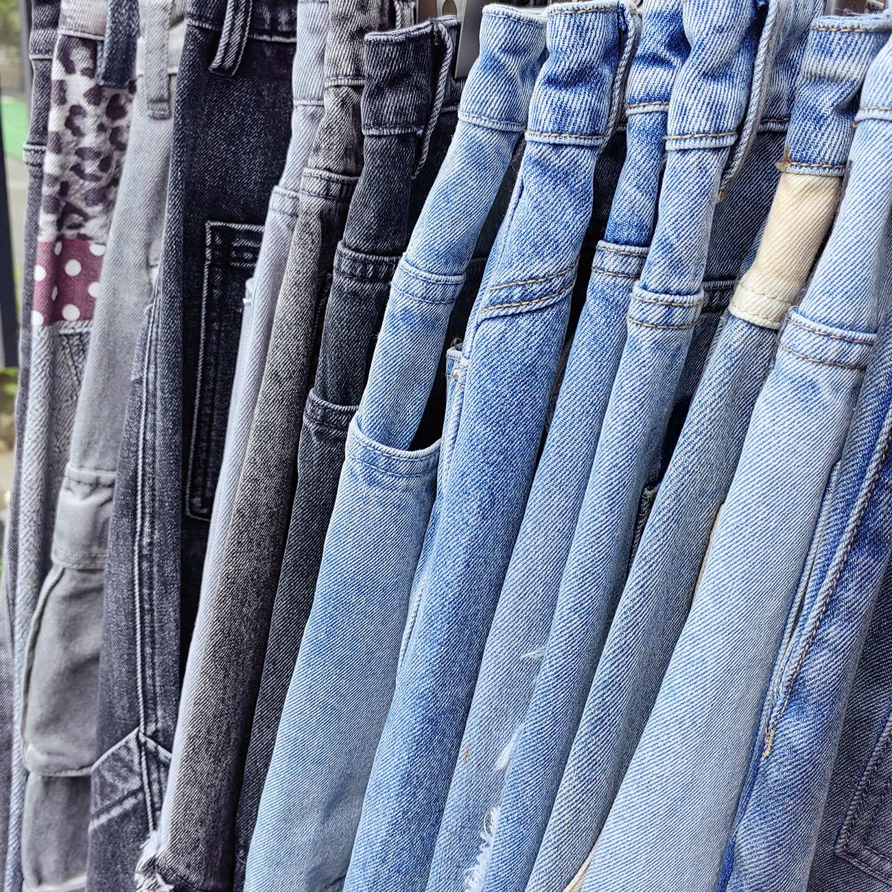 Y2K Baggy Jeans - Light Blue Acid Wash Whiskering Vintage Faded Wide Leg Streetwear