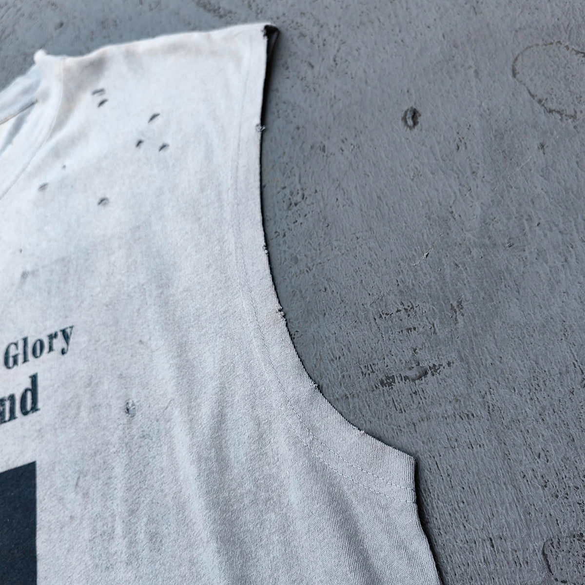 Sleeveless Tee - Light Gray Acid Wash HUILI HDK No Guts No Glory Rock Print Distressed Cut Off Y2K Streetwear