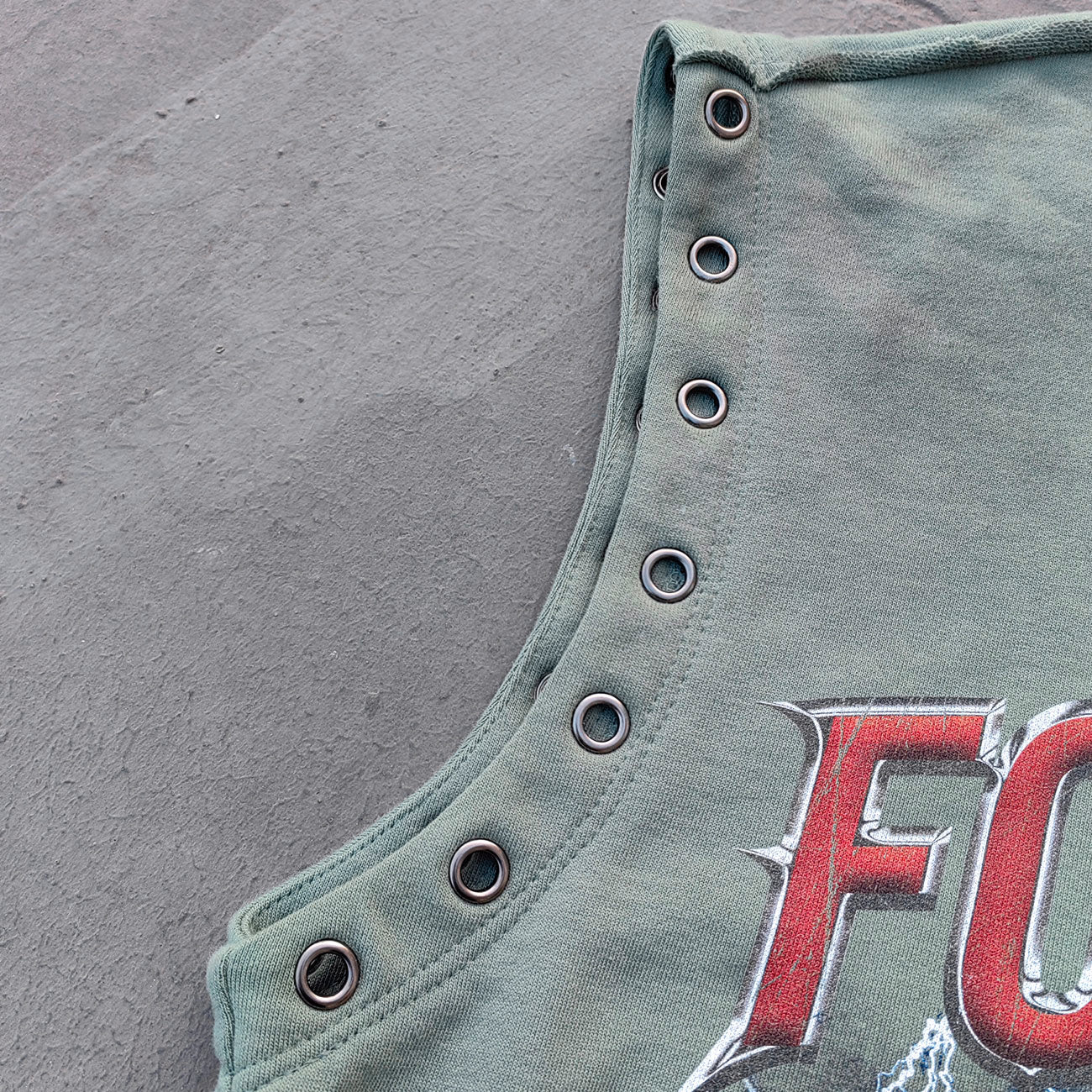 Studded Sleeveless Graphic Tee - Skull Rebel Print Y2K Rock Streetwear