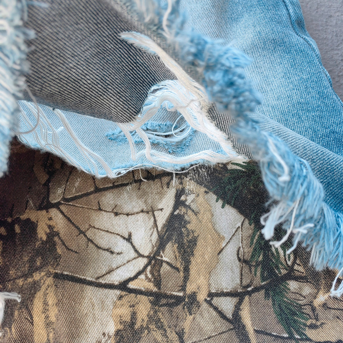 Camo Patchwork Cargo Jeans - Distressed Denim Ripped Y2K Streetwear