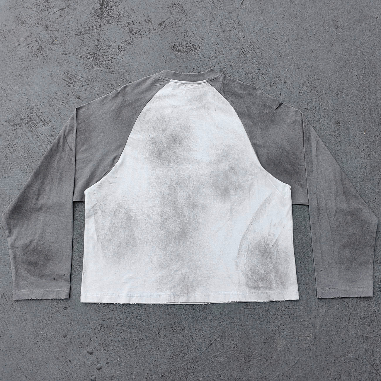 Glory Print Long Sleeve Tee - Gray White Raglan Rhinestone Dark Graphic Y2K Streetwear