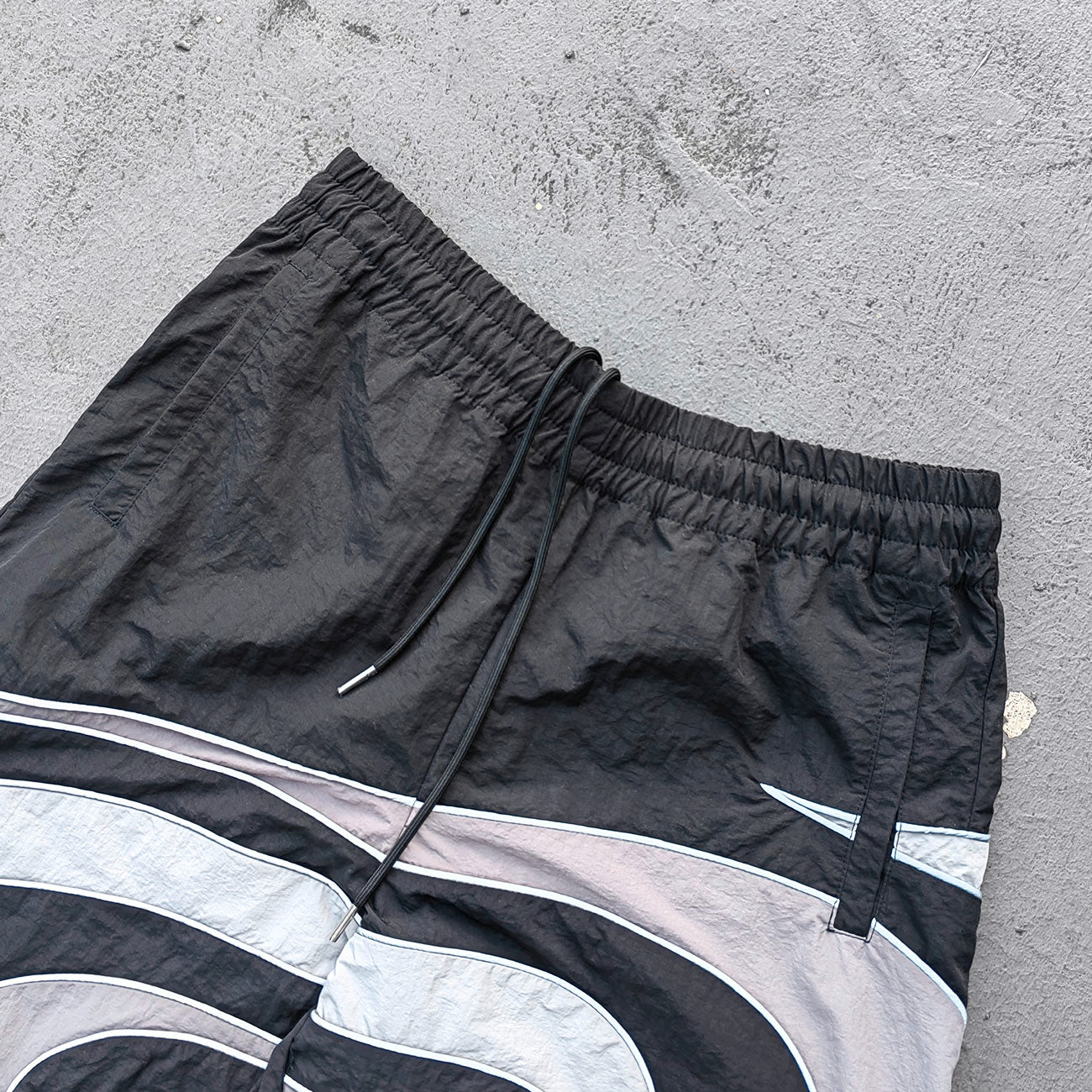 Spiral Print Track Suit Set - Black White Gray Swirl Panel Windbreaker Jacket Pants Y2K Streetwear