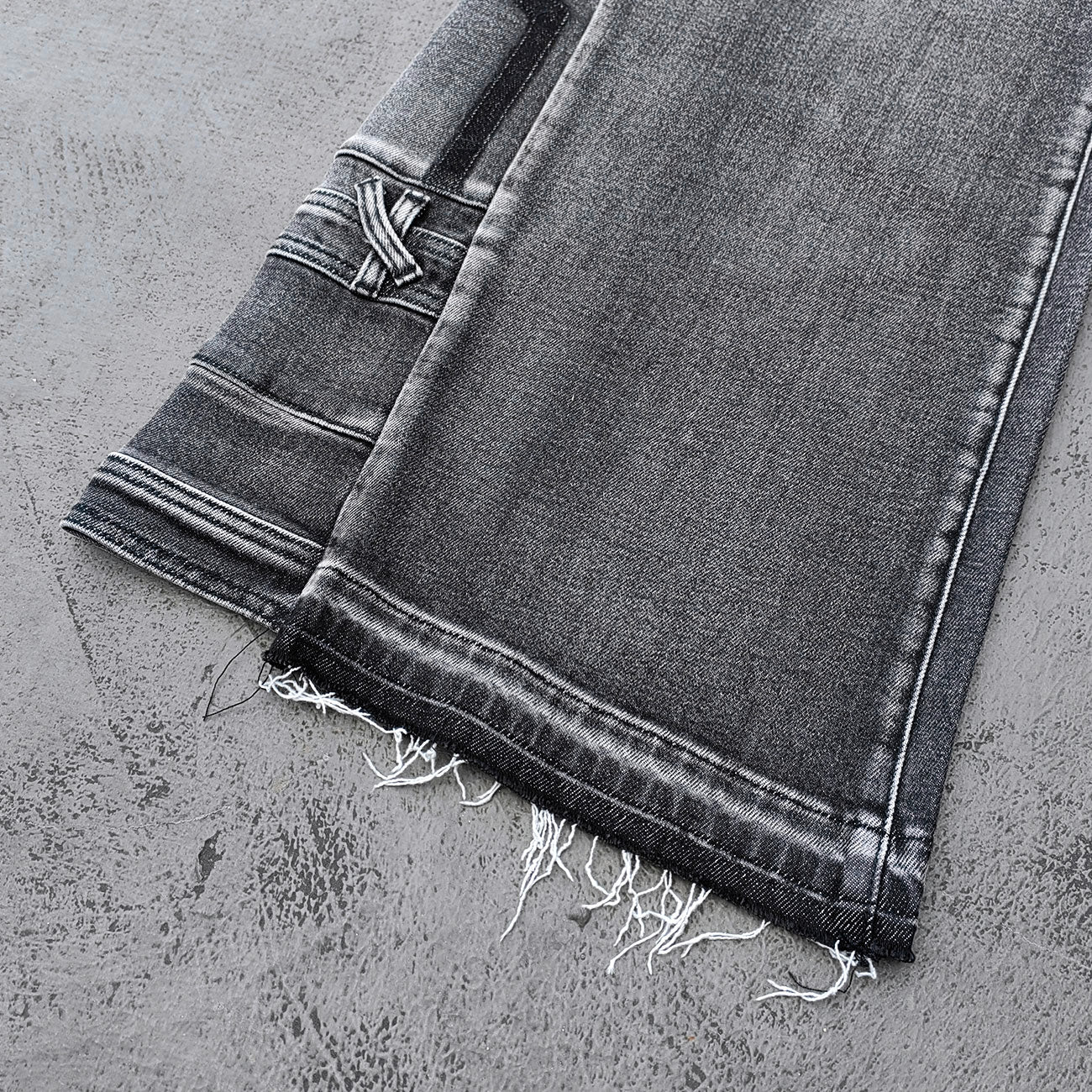 Wide Leg Jeans - Black Gray Acid Wash Multi Pocket Cargo Strap Frayed Hem Y2K Streetwear