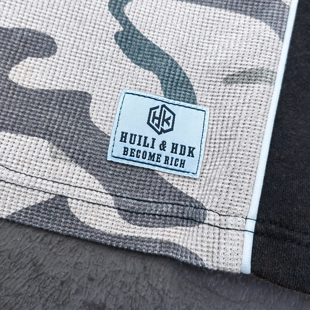 Camo Color Block Half Zip Polo - HUILI 2003 Print Y2K Rugby Shirt Streetwear
