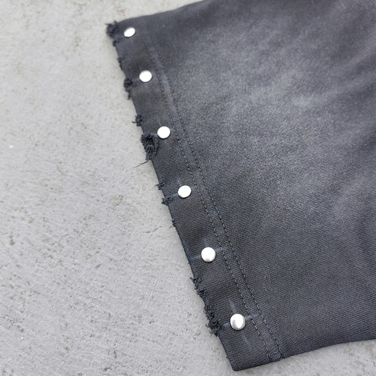 Glory Rhinestone Graphic Tee - Black Acid Wash Skull Print Studded Ripped Y2K Streetwear