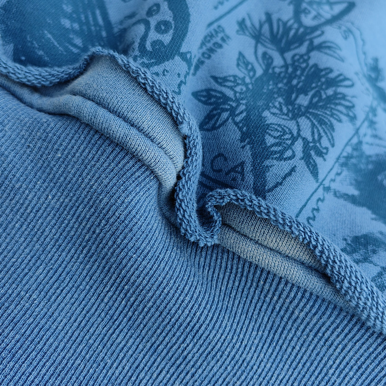 Graffiti Print Crewneck - Blue Acid Wash Distressed Y2K Oversized Sweatshirt