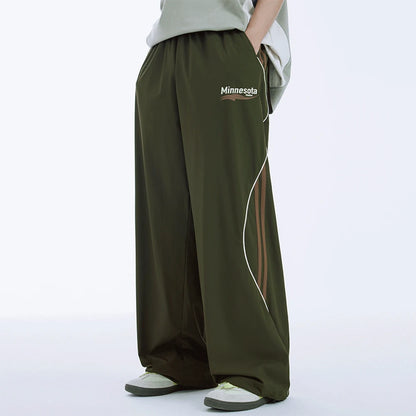 Wholesale New Trend Relaxed Fit Unisex High Street Sportswear Pants Custom Logo Printed Men Baggy Wide Leg Track Pants