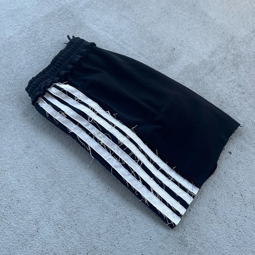 Huilin Oem Heavyweight Cotton French Terry Shorts Custom Striped Side Men Distressed Raw Hem Wide Leg Streetwear Sweat Shorts